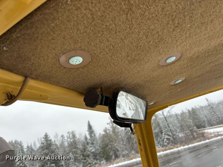 image for item DV0513 2001 Caterpillar  D5C XL Series 3 dozer