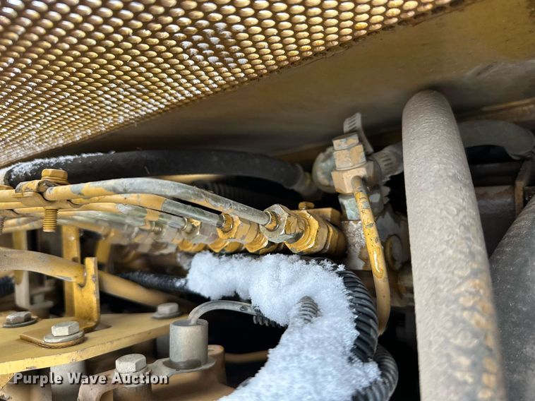 image for item DV0513 2001 Caterpillar  D5C XL Series 3 dozer