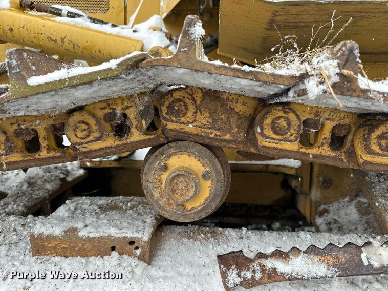 image for item DV0513 2001 Caterpillar  D5C XL Series 3 dozer