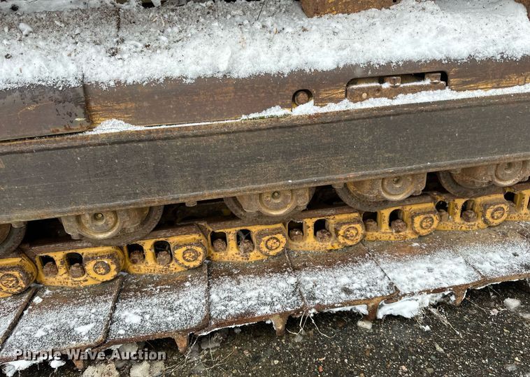 image for item DV0513 2001 Caterpillar  D5C XL Series 3 dozer