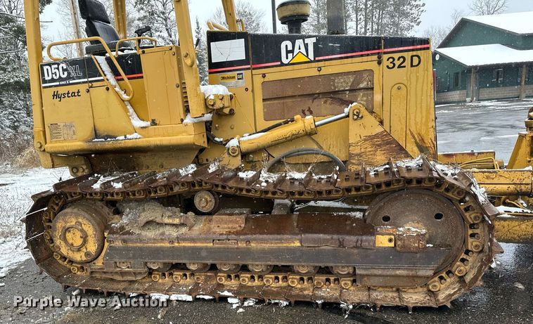 image for item DV0513 2001 Caterpillar  D5C XL Series 3 dozer