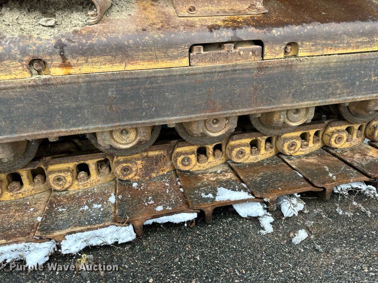 image for item DV0513 2001 Caterpillar  D5C XL Series 3 dozer