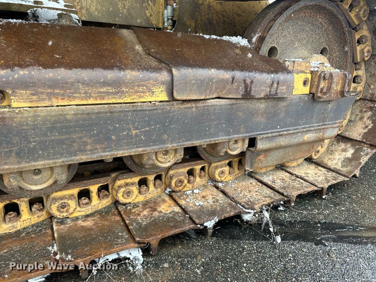 image for item DV0513 2001 Caterpillar  D5C XL Series 3 dozer