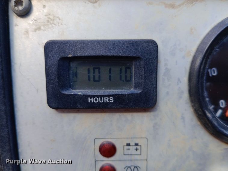 image for item DW0854 2014 Ring-o-Matic 850 vacuum excavator