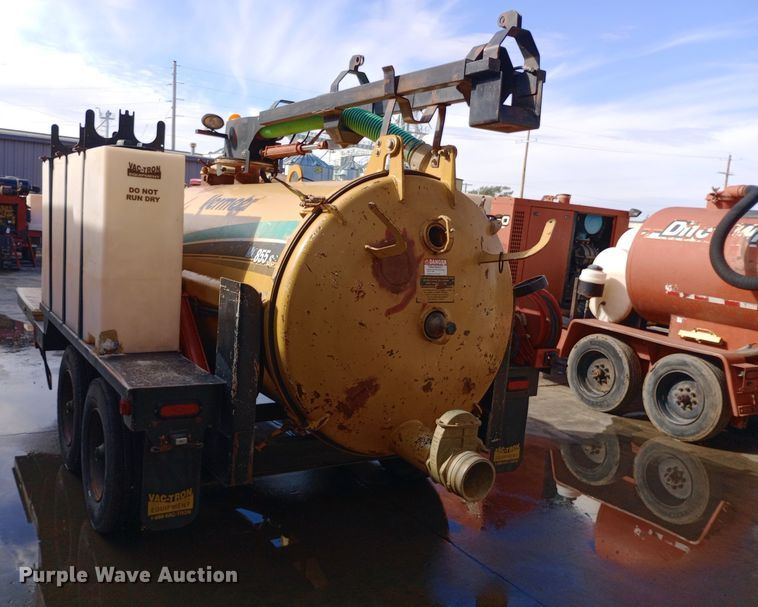 image for item DW0855 2010 Vermeer MC855SDT vacuum excavator