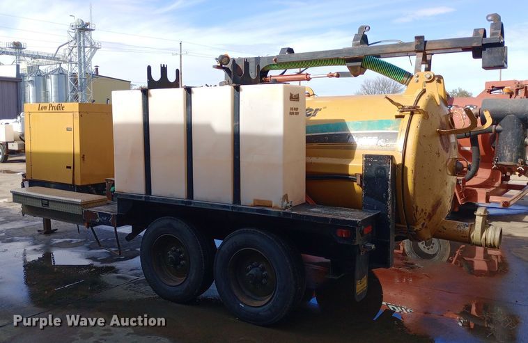 image for item DW0855 2010 Vermeer MC855SDT vacuum excavator