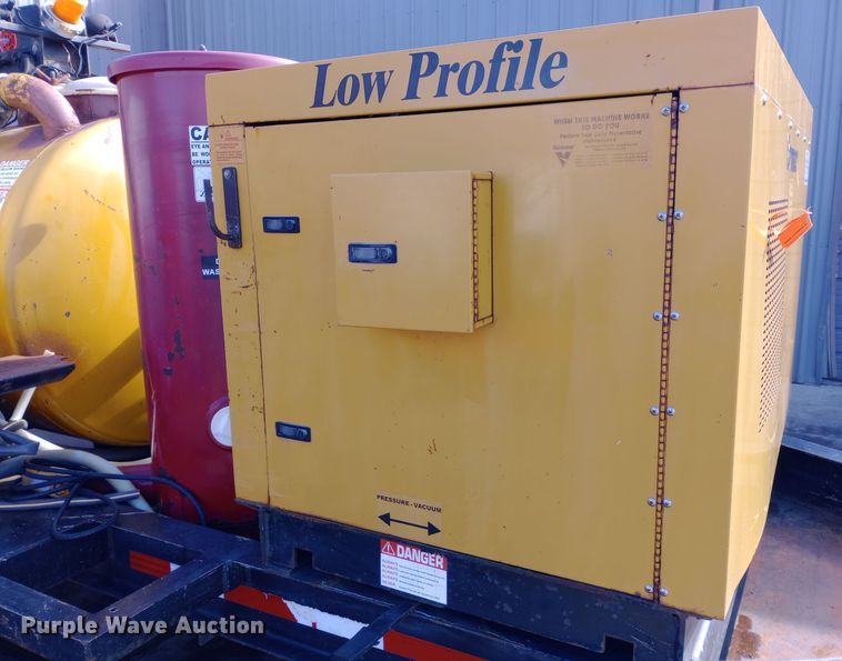 image for item DW0855 2010 Vermeer MC855SDT vacuum excavator