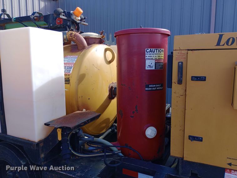 image for item DW0855 2010 Vermeer MC855SDT vacuum excavator