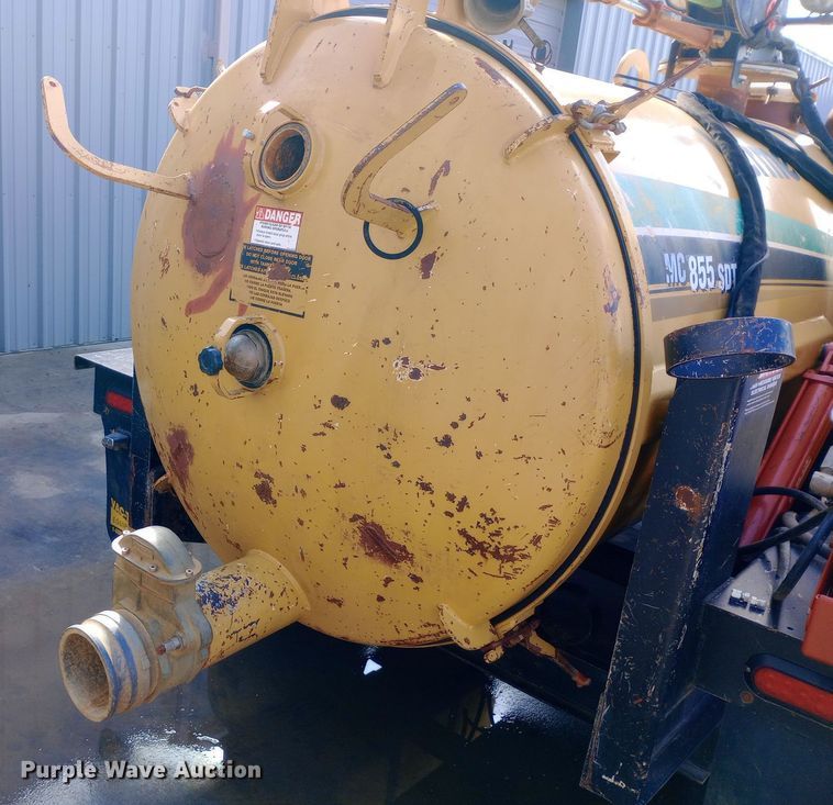 image for item DW0855 2010 Vermeer MC855SDT vacuum excavator