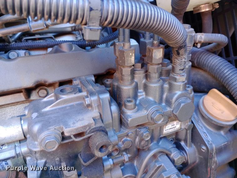 image for item DW0855 2010 Vermeer MC855SDT vacuum excavator