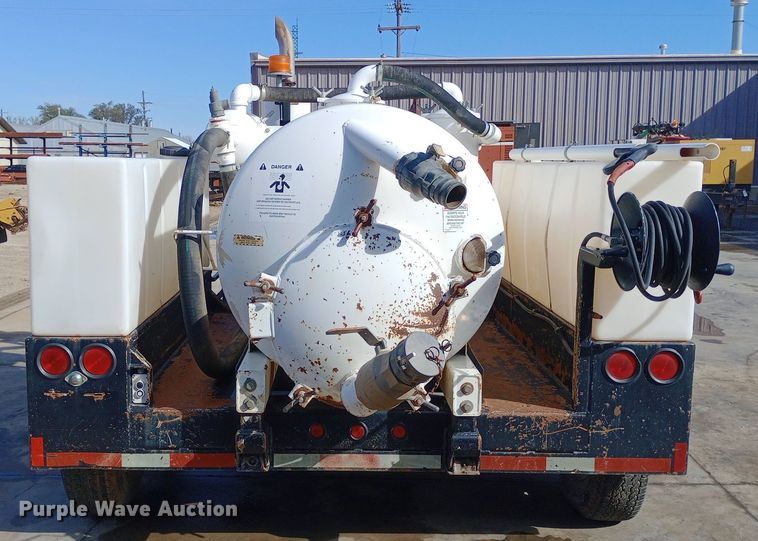 image for item DW0856 2011 VacStar VT500D vacuum excavator