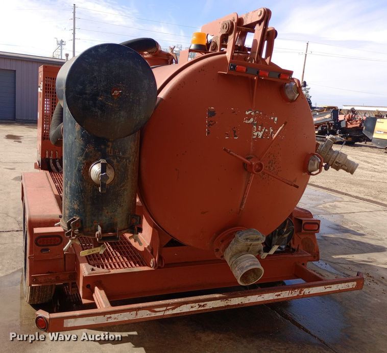 image for item DW0864 2006 Ditch Witch FX60 vacuum excavator