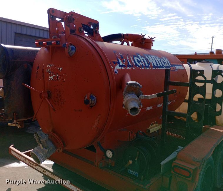 image for item DW0864 2006 Ditch Witch FX60 vacuum excavator