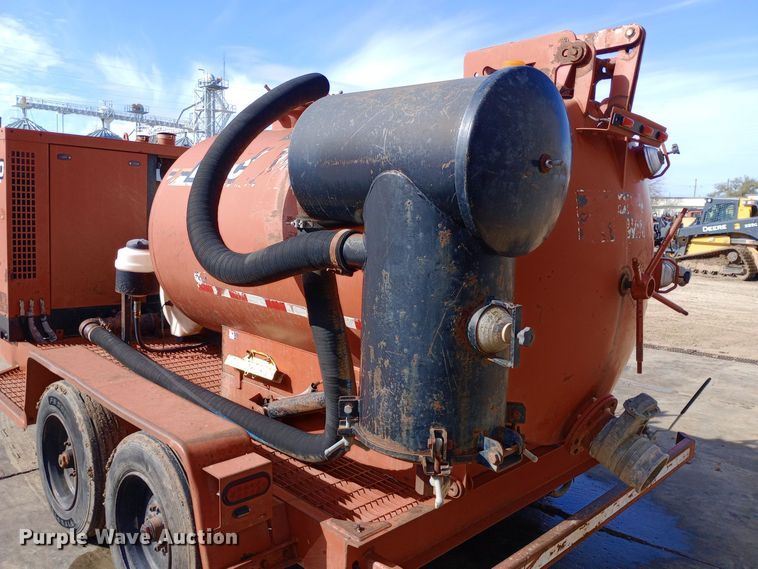 image for item DW0864 2006 Ditch Witch FX60 vacuum excavator