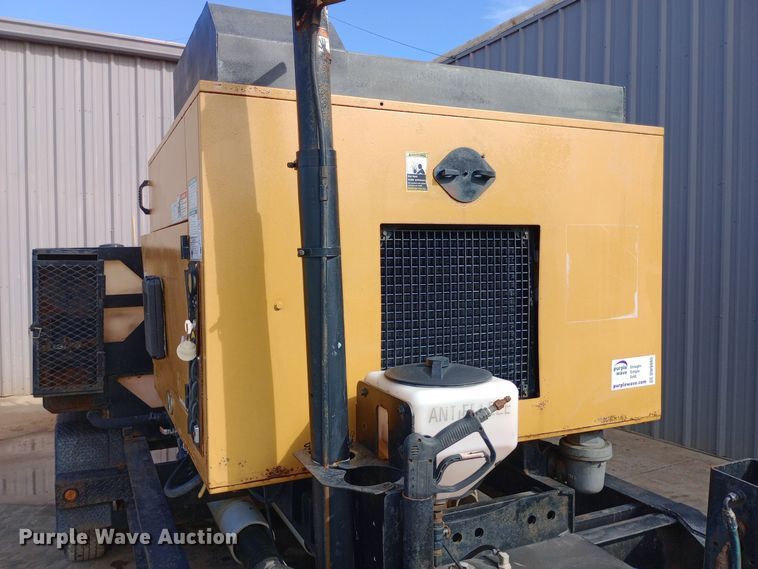 image for item DW0865 2009 Vermeer V500 vacuum excavator