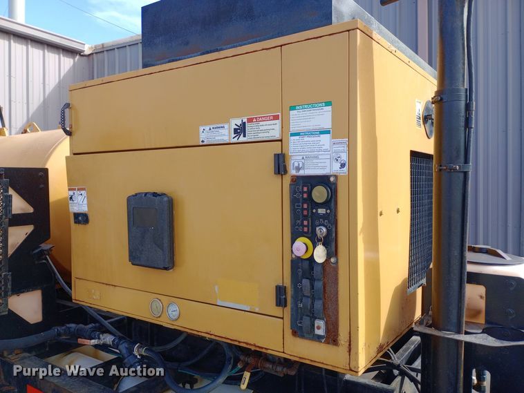 image for item DW0865 2009 Vermeer V500 vacuum excavator