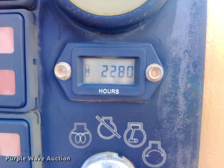 image for item DW0865 2009 Vermeer V500 vacuum excavator