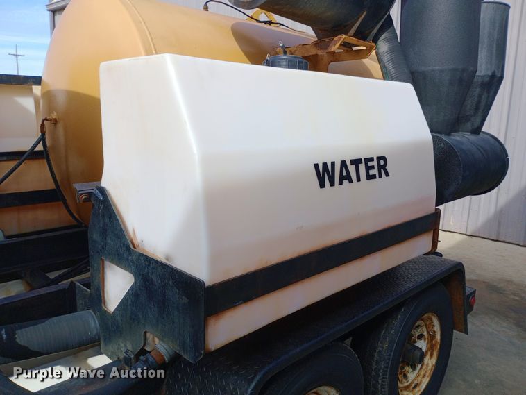 image for item DW0865 2009 Vermeer V500 vacuum excavator