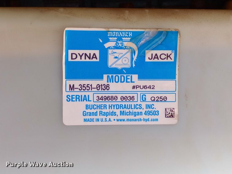 image for item DW0865 2009 Vermeer V500 vacuum excavator