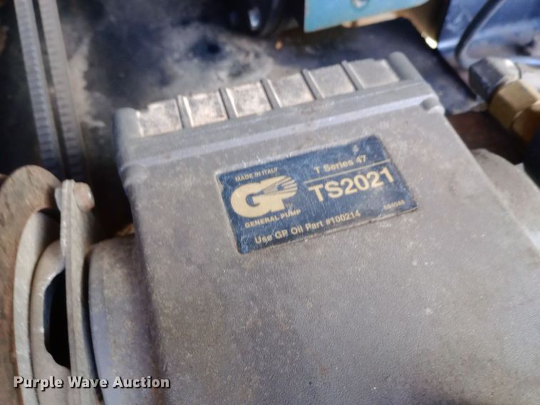 image for item DW0865 2009 Vermeer V500 vacuum excavator