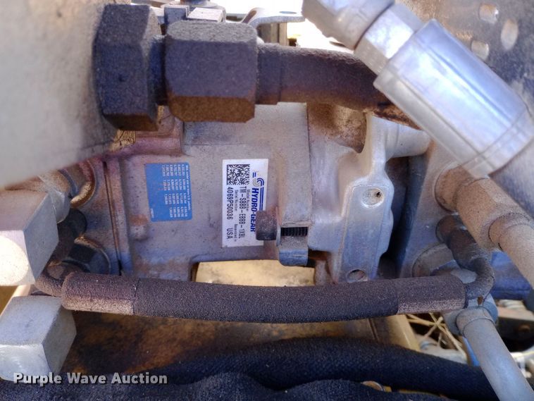 image for item DW0869 2014 Vermeer SC30TX stump grinder