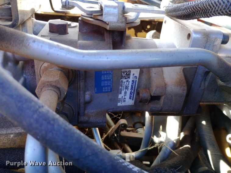 image for item DW0869 2014 Vermeer SC30TX stump grinder