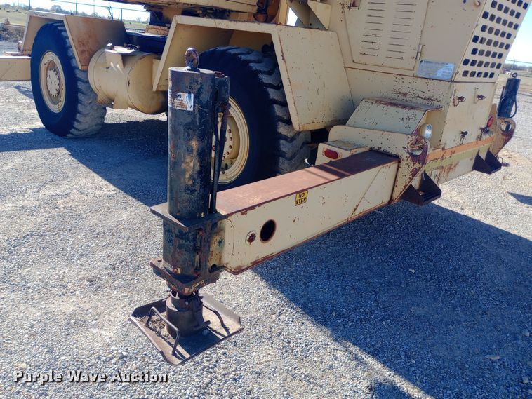 image for item DW0872 1980 Grove RT518 crane