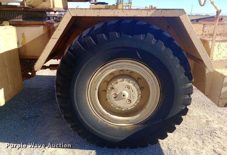 image for item DW0872 1980 Grove RT518 crane