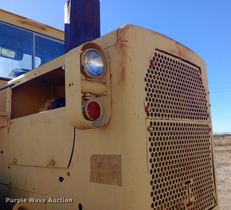 image for item DW0873 1980 Caterpillar 966C wheel loader