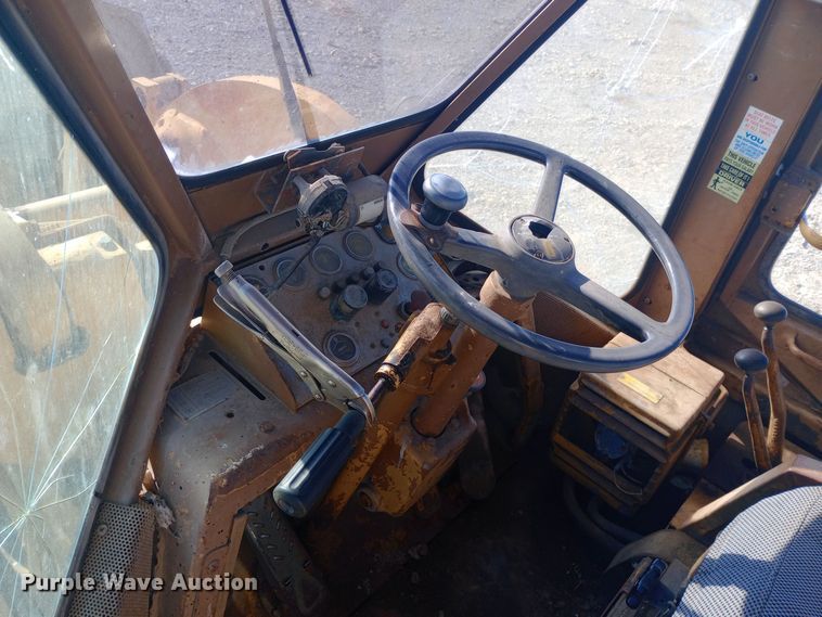 image for item DW0873 1980 Caterpillar 966C wheel loader
