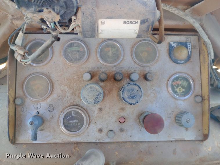 image for item DW0873 1980 Caterpillar 966C wheel loader