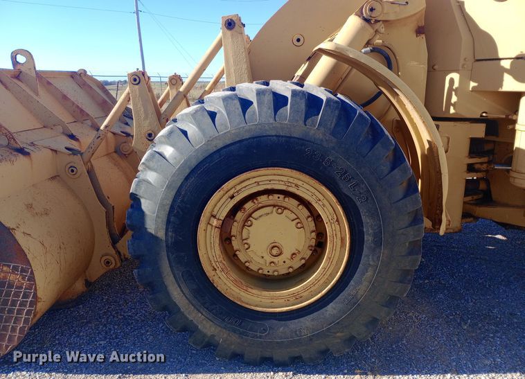 image for item DW0873 1980 Caterpillar 966C wheel loader