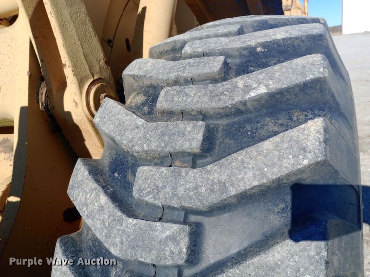 image for item DW0873 1980 Caterpillar 966C wheel loader