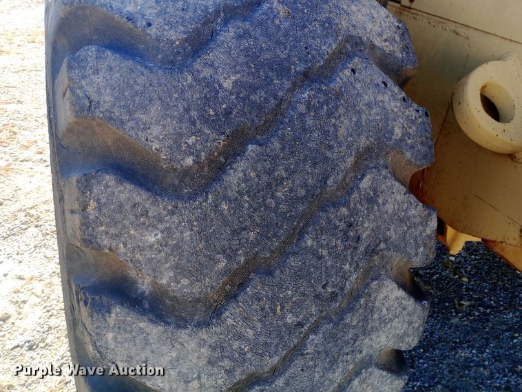 image for item DW0873 1980 Caterpillar 966C wheel loader