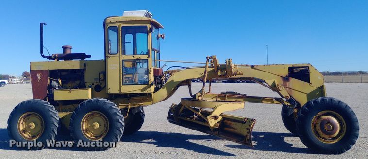 image for item DW0874 1972 Wabco 444 rigid frame motor grader