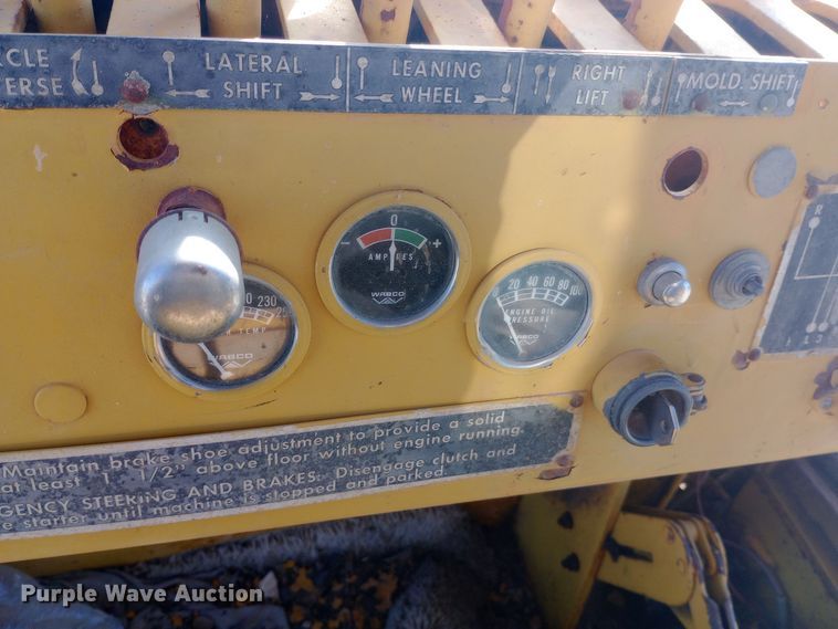 image for item DW0874 1972 Wabco 444 rigid frame motor grader