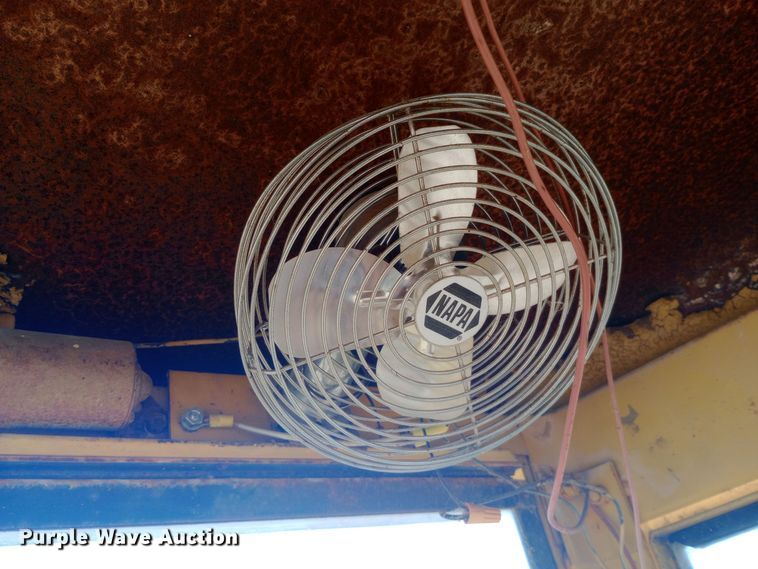 image for item DW0874 1972 Wabco 444 rigid frame motor grader