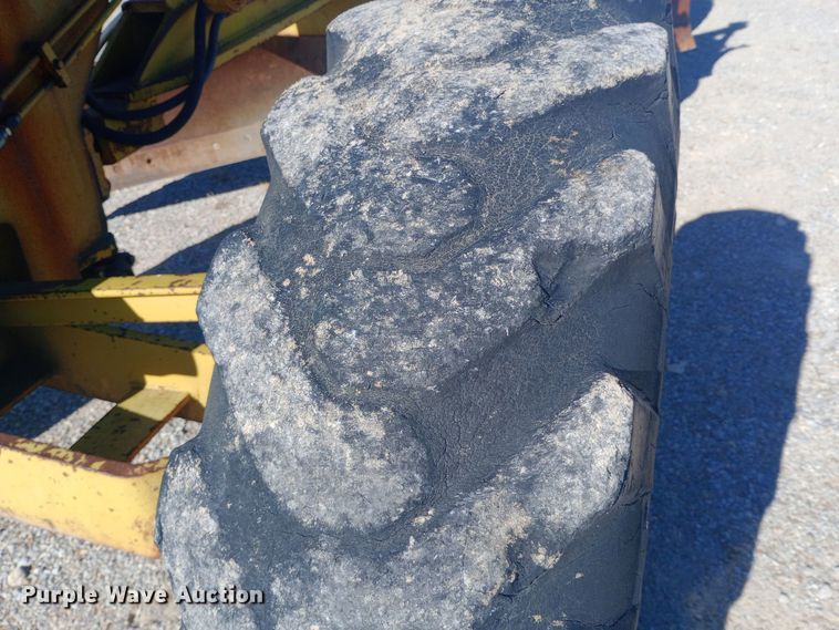 image for item DW0874 1972 Wabco 444 rigid frame motor grader