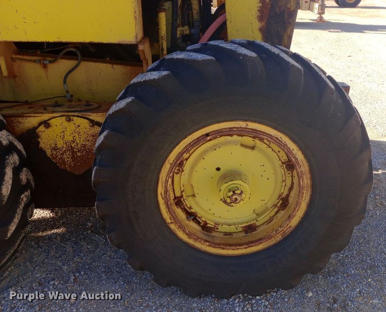 image for item DW0874 1972 Wabco 444 rigid frame motor grader