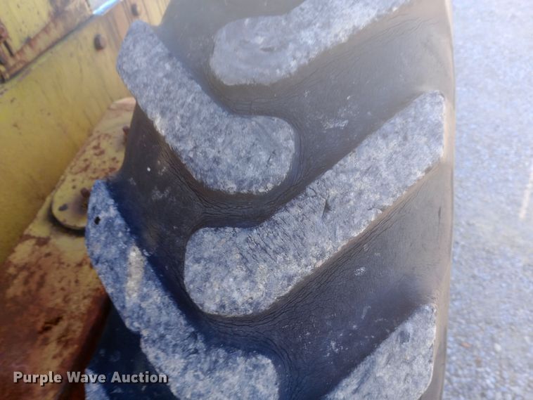 image for item DW0874 1972 Wabco 444 rigid frame motor grader