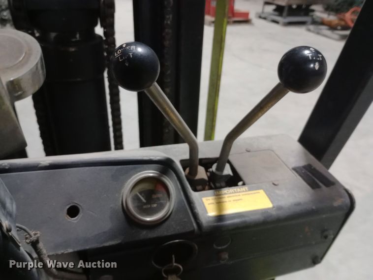 image for item DW0881 Clark C500-30 forklift