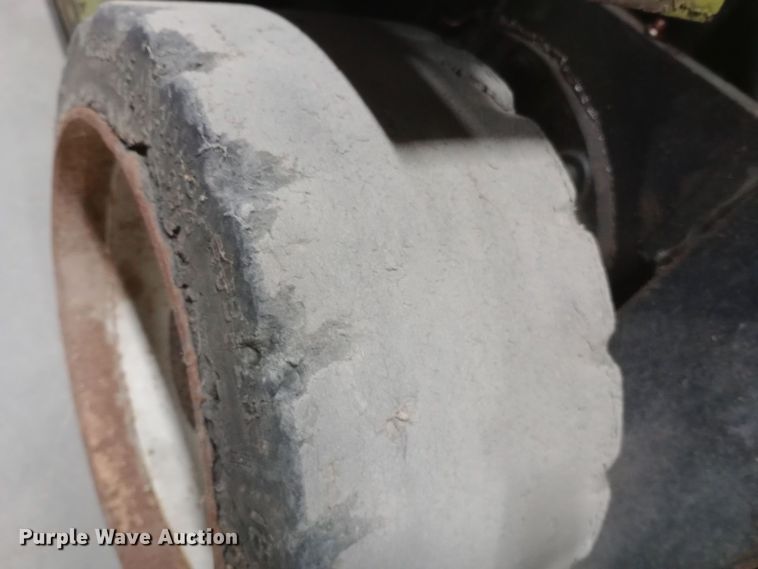 image for item DW0881 Clark C500-30 forklift