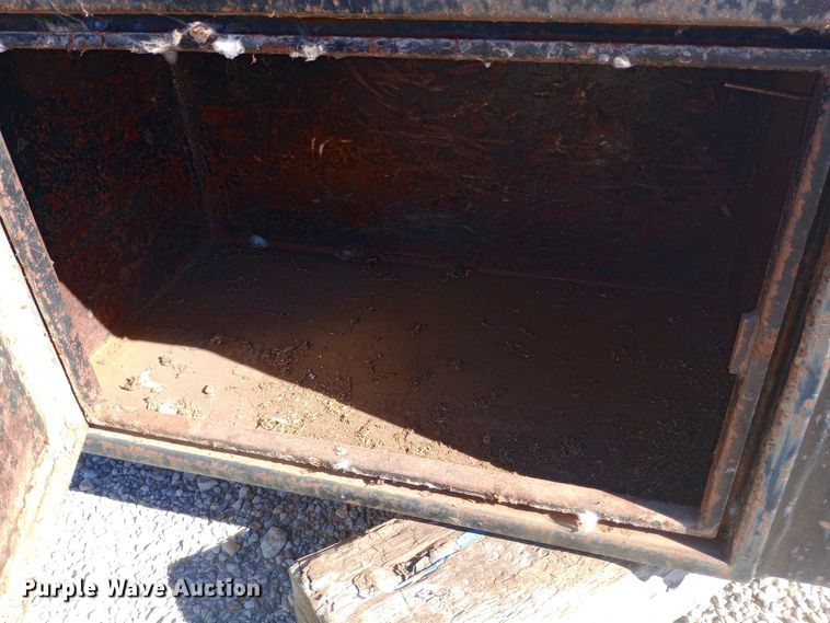 image for item DW0888 Flatbed