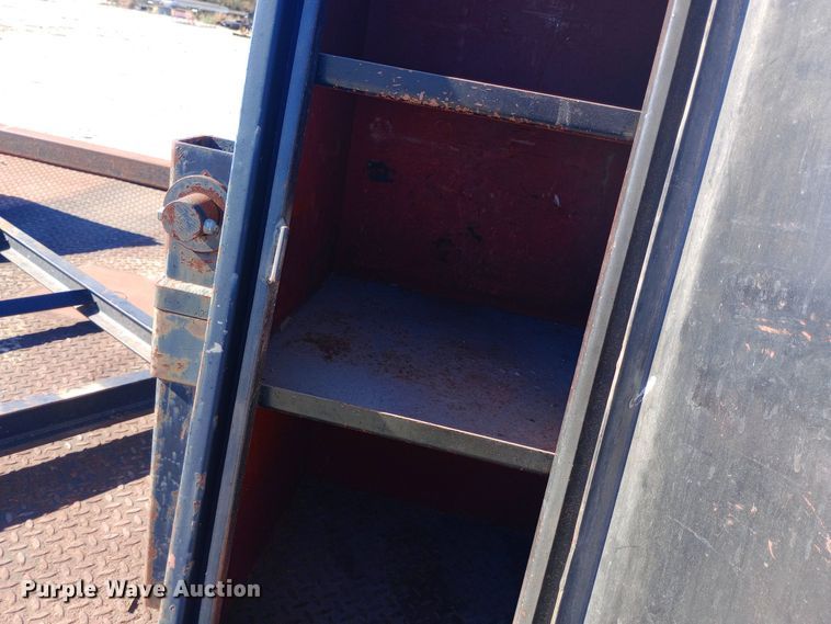 image for item DW0890 Flatbed