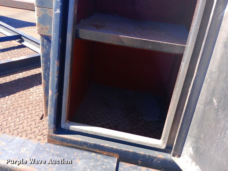 image for item DW0890 Flatbed