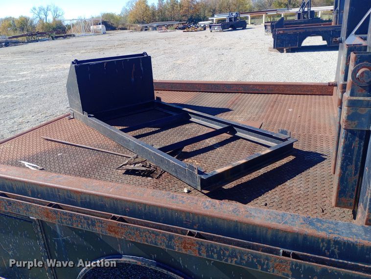 image for item DW0890 Flatbed