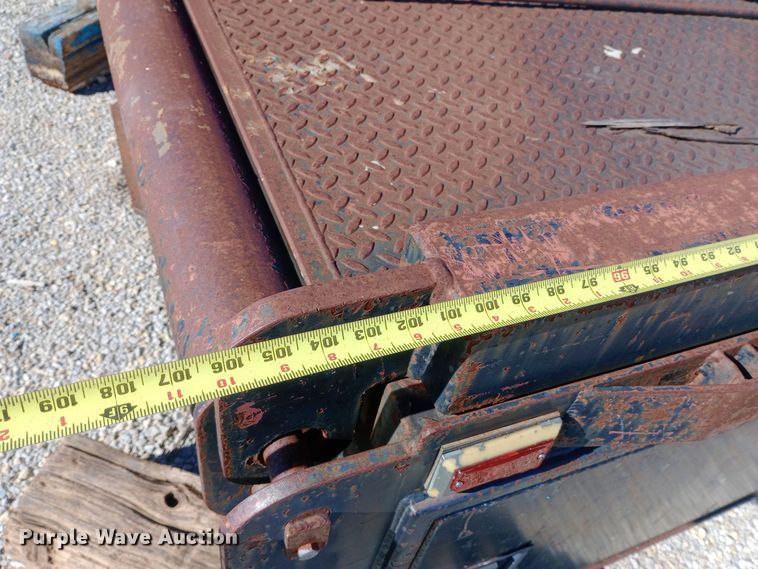 image for item DW0890 Flatbed