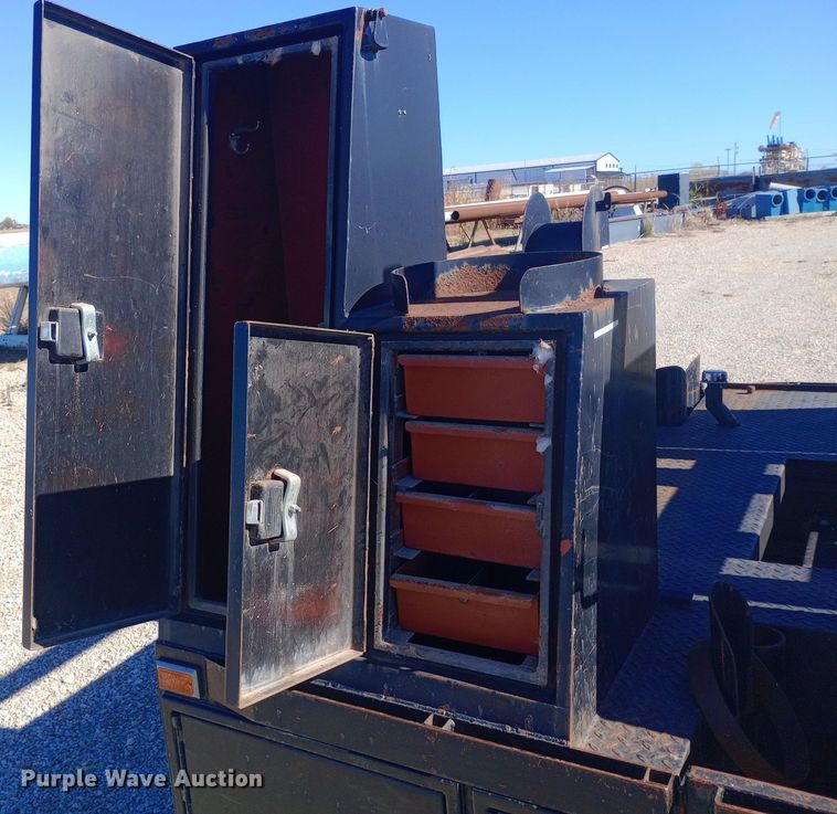 image for item DW0890 Flatbed