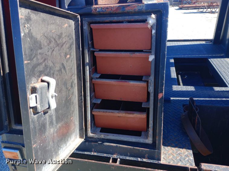 image for item DW0890 Flatbed