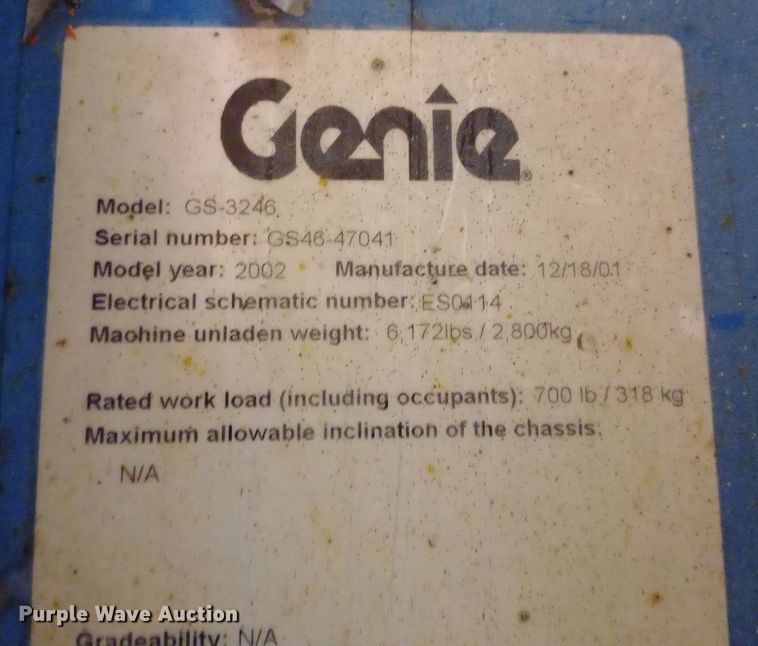 image for item DW0935 2002 Genie GS-3246 scissor lift